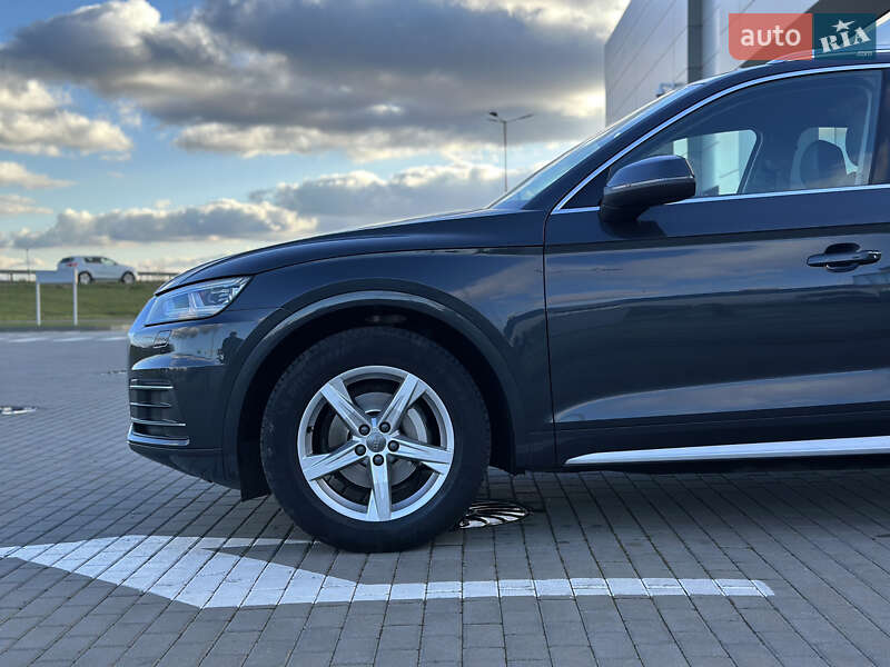 Внедорожник / Кроссовер Audi Q5 2020 в Львове