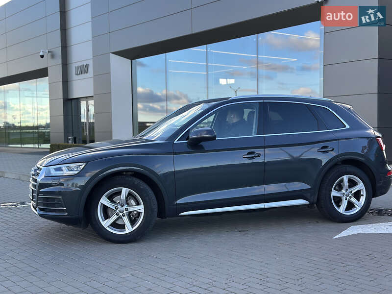 Внедорожник / Кроссовер Audi Q5 2020 в Львове