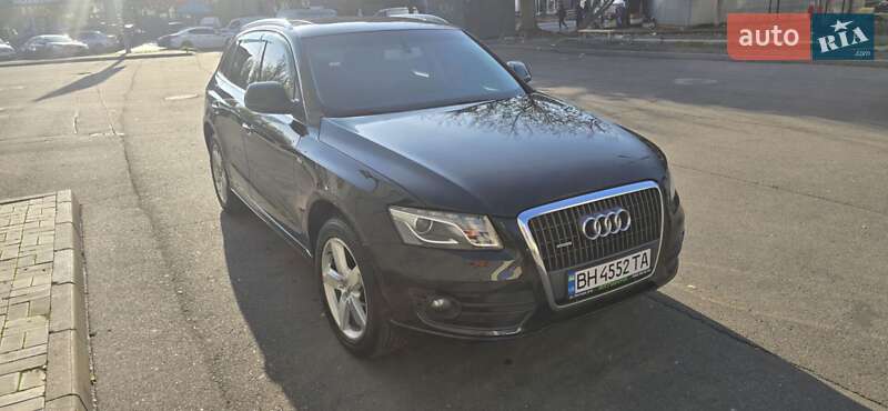 Внедорожник / Кроссовер Audi Q5 2011 в Одессе