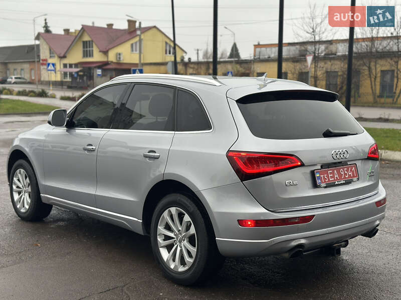 Внедорожник / Кроссовер Audi Q5 2015 в Дубно