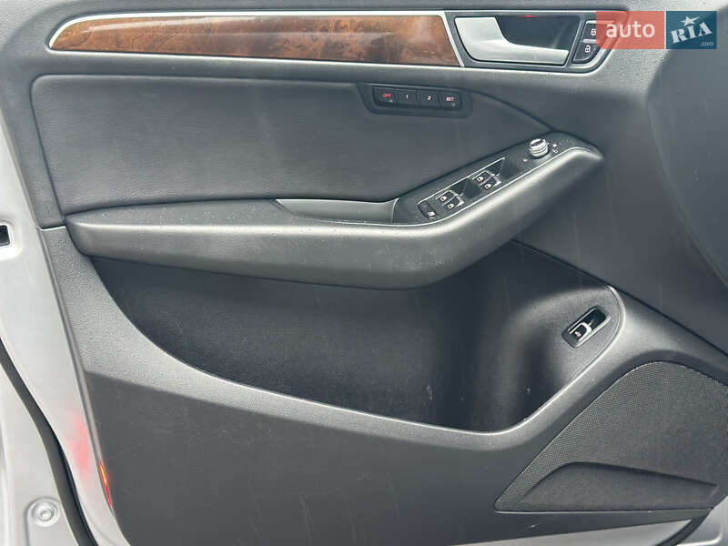 Внедорожник / Кроссовер Audi Q5 2015 в Дубно