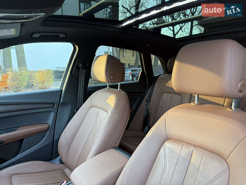 Позашляховик / Кросовер Audi Q5 2022 в Києві