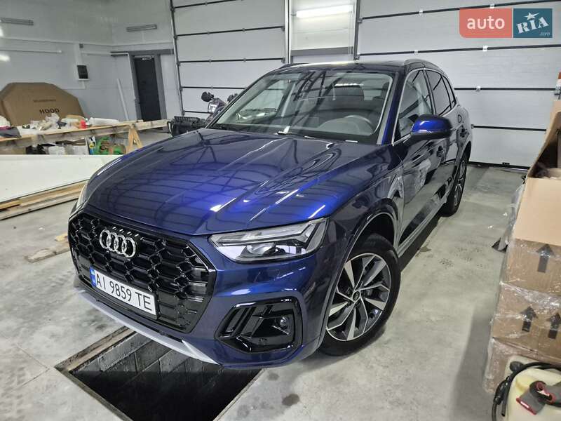 Внедорожник / Кроссовер Audi Q5 2023 в Барышевке