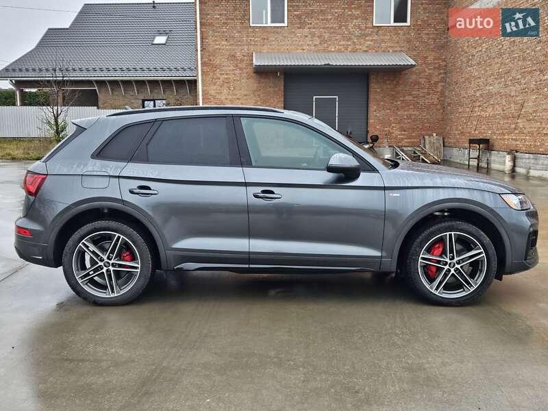 Внедорожник / Кроссовер Audi Q5 2024 в Виннице