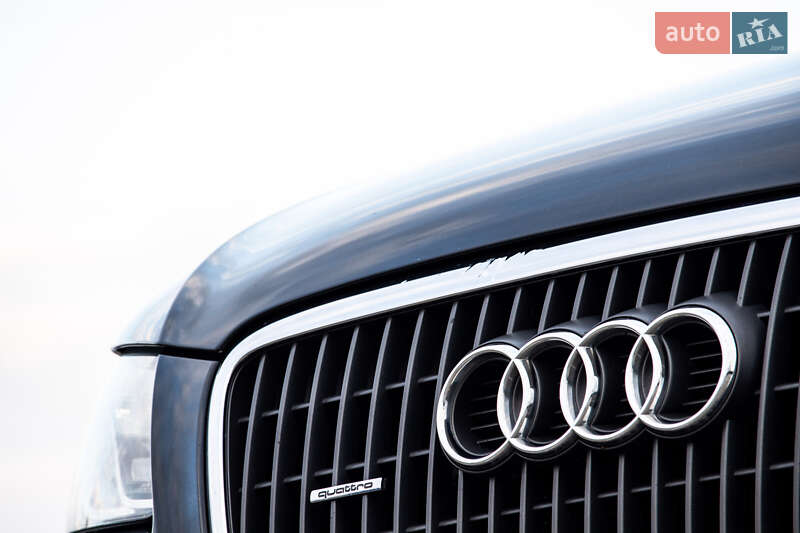 Внедорожник / Кроссовер Audi Q5 2009 в Нововолынске