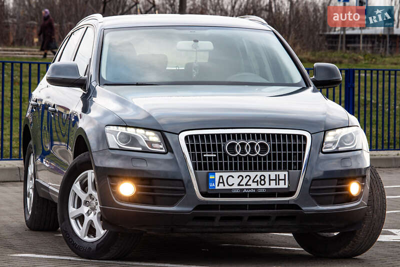 Внедорожник / Кроссовер Audi Q5 2009 в Нововолынске
