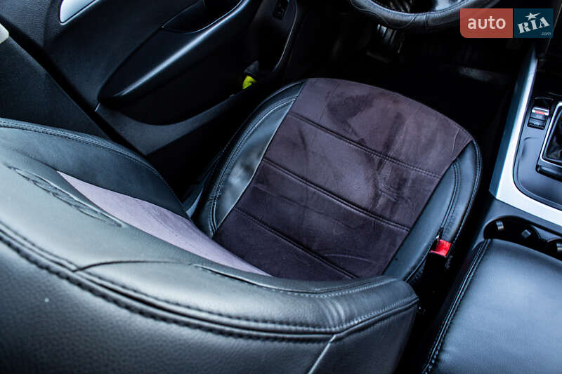 Внедорожник / Кроссовер Audi Q5 2009 в Нововолынске