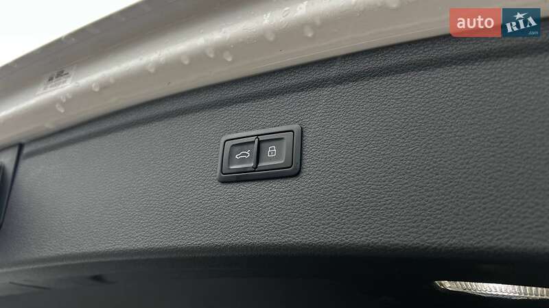 Внедорожник / Кроссовер Audi Q5 2017 в Киеве