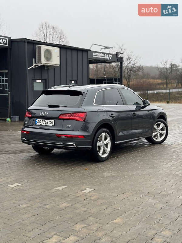 Позашляховик / Кросовер Audi Q5 2017 в Виноградові фото 5 Позашляховик / Кросовер Audi Q5 2017 в Виноградові