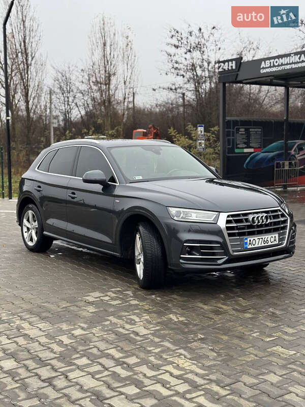 Позашляховик / Кросовер Audi Q5 2017 в Виноградові фото 4 Позашляховик / Кросовер Audi Q5 2017 в Виноградові