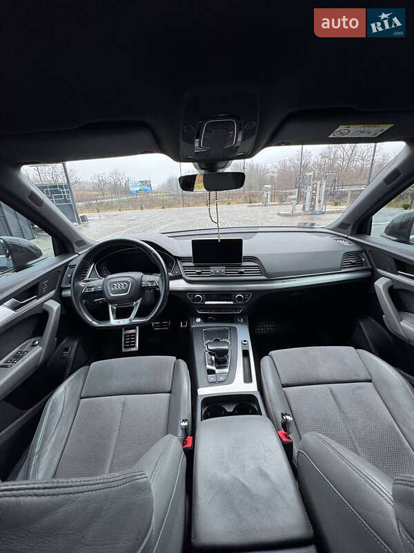 Позашляховик / Кросовер Audi Q5 2017 в Виноградові фото 11 Позашляховик / Кросовер Audi Q5 2017 в Виноградові