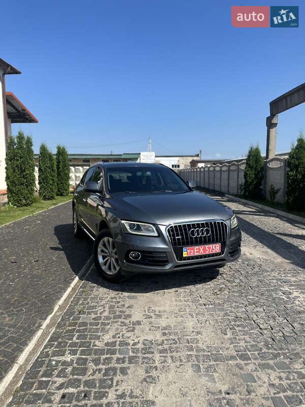 Позашляховик / Кросовер Audi Q5 2012 в Золочеві