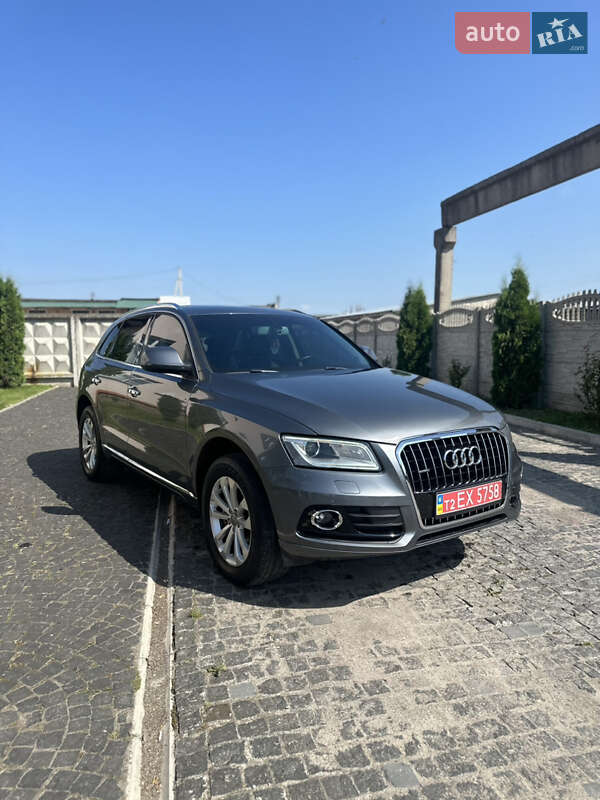 Позашляховик / Кросовер Audi Q5 2012 в Золочеві