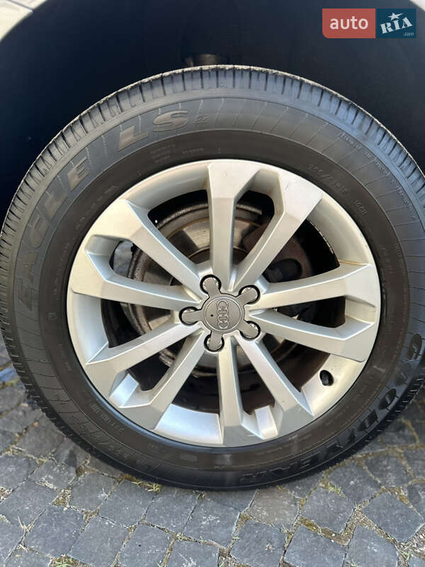 Позашляховик / Кросовер Audi Q5 2012 в Золочеві