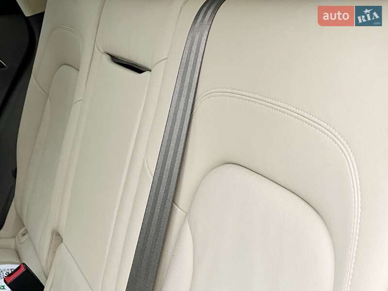 Позашляховик / Кросовер Audi Q5 2017 в Києві