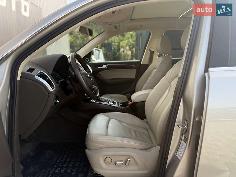 Внедорожник / Кроссовер Audi Q5 2015 в Львове