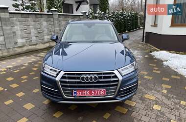 Внедорожник / Кроссовер Audi Q5 2017 в Ровно