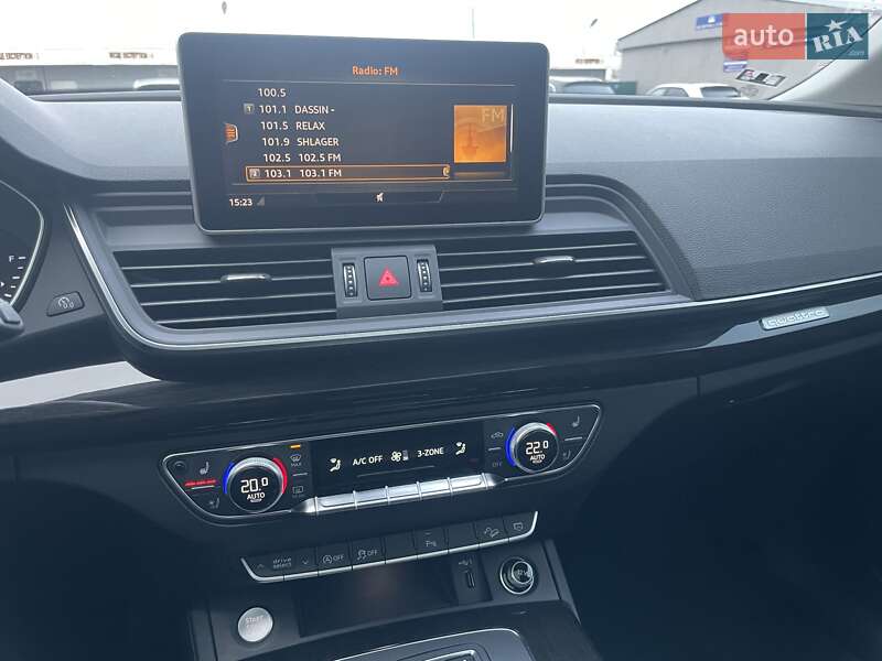 Позашляховик / Кросовер Audi Q5 2017 в Києві