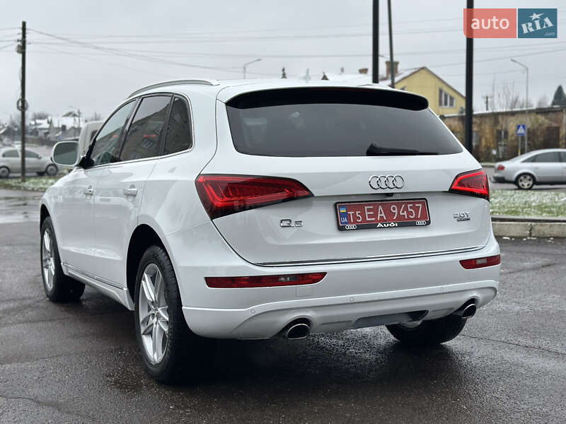 Внедорожник / Кроссовер Audi Q5 2015 в Дубно