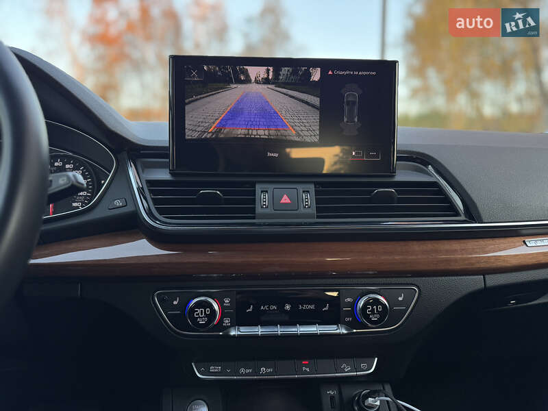 Внедорожник / Кроссовер Audi Q5 2020 в Новояворовске