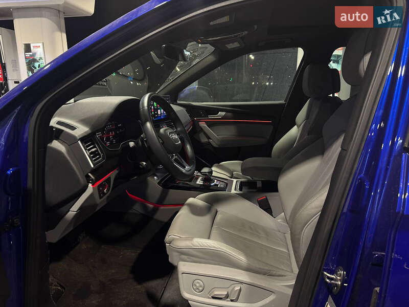 Позашляховик / Кросовер Audi Q5 2021 в Києві