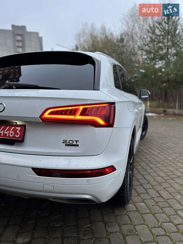 Внедорожник / Кроссовер Audi Q5 2018 в Луцке