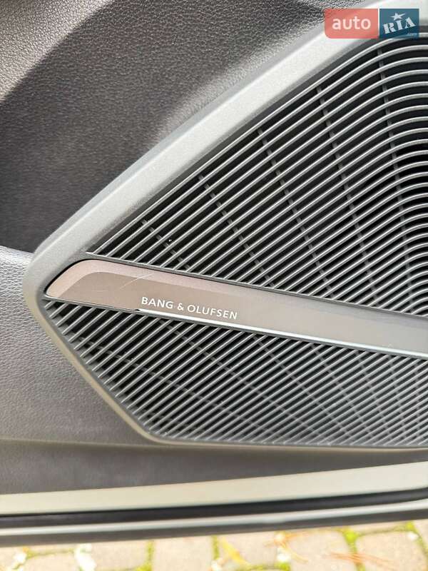 Внедорожник / Кроссовер Audi Q5 2018 в Луцке