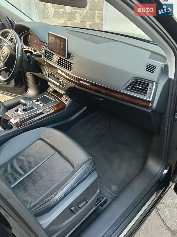 Внедорожник / Кроссовер Audi Q5 2018 в Кривом Роге фото 18 Внедорожник / Кроссовер Audi Q5 2018 в Кривом Роге