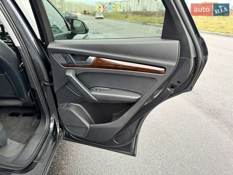 Позашляховик / Кросовер Audi Q5 2018 в Вінниці