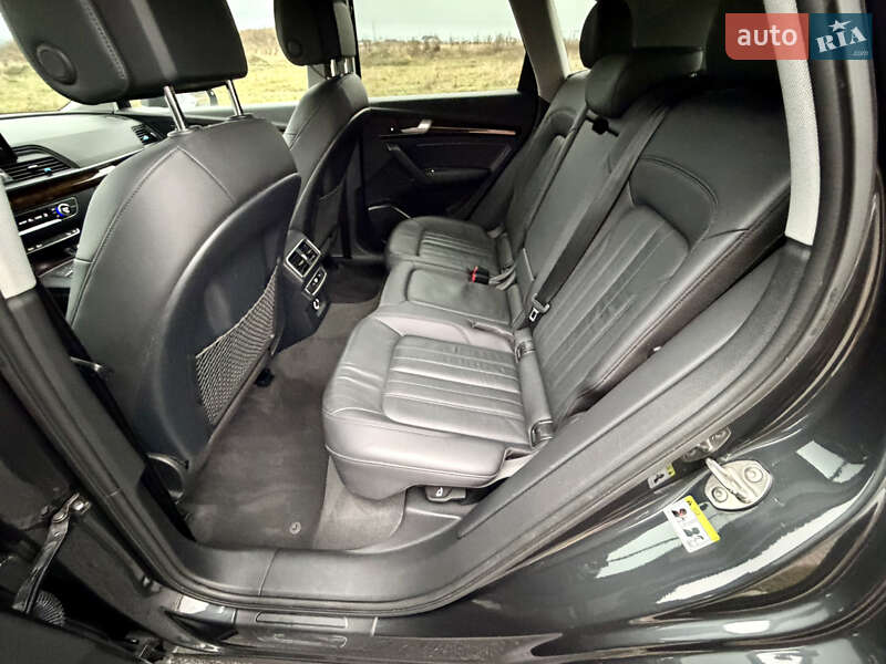 Позашляховик / Кросовер Audi Q5 2018 в Вінниці