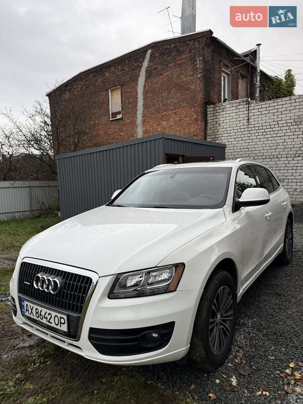 Внедорожник / Кроссовер Audi Q5 2011 в Харькове