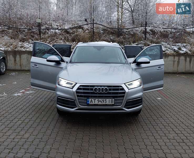 Позашляховик / Кросовер Audi Q5 2018 в Івано-Франківську