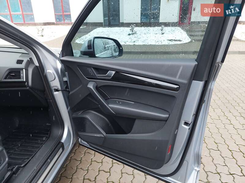 Позашляховик / Кросовер Audi Q5 2018 в Івано-Франківську