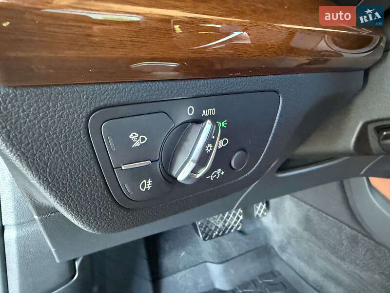 Позашляховик / Кросовер Audi Q5 2023 в Києві