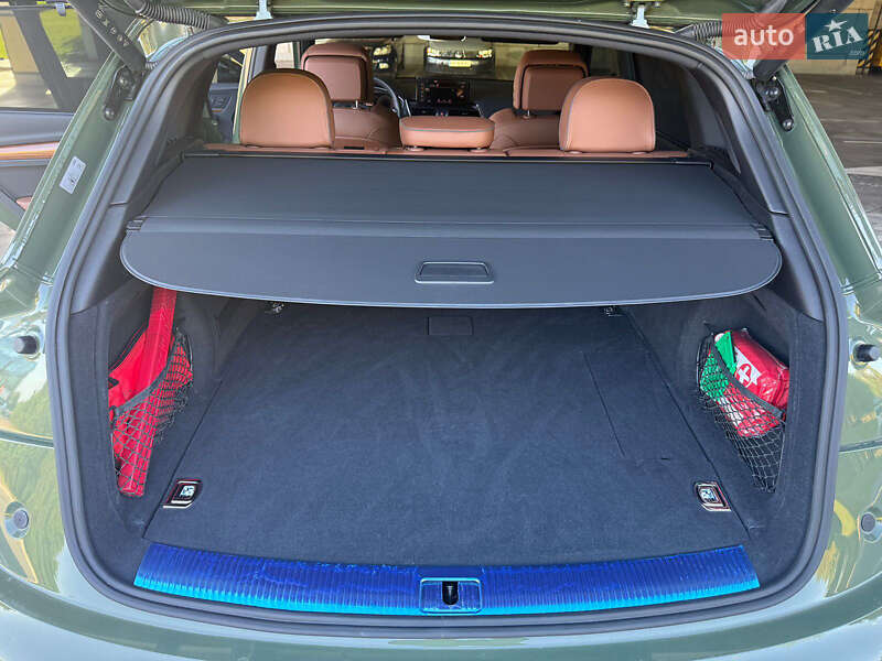 Позашляховик / Кросовер Audi Q5 2023 в Києві