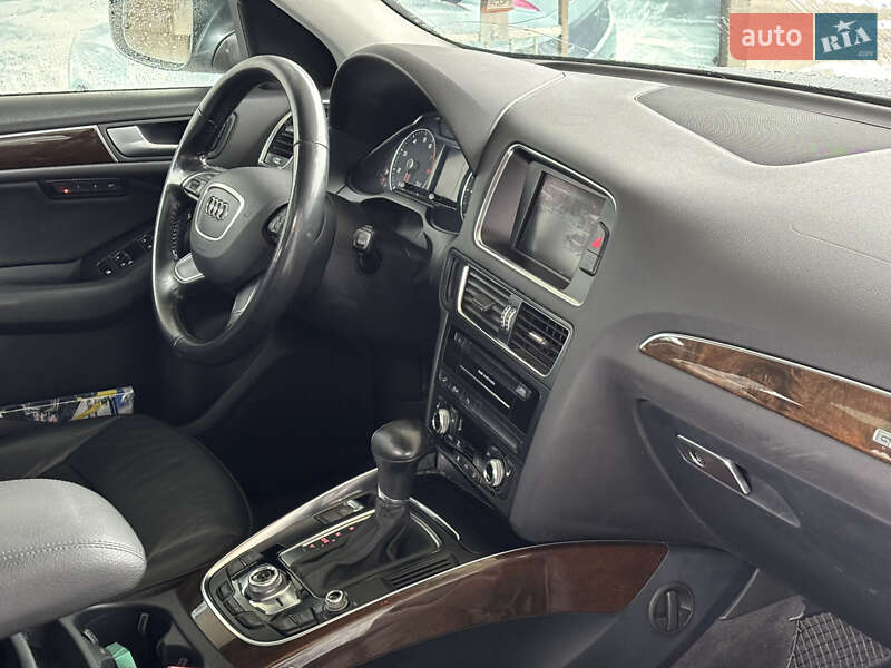 Позашляховик / Кросовер Audi Q5 2013 в Львові