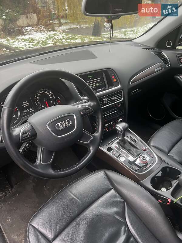 Позашляховик / Кросовер Audi Q5 2015 в Рівному