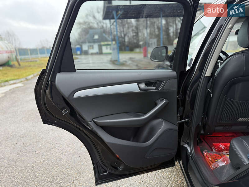 Позашляховик / Кросовер Audi Q5 2011 в Калуші