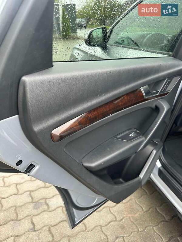 Внедорожник / Кроссовер Audi Q5 2018 в Владимире