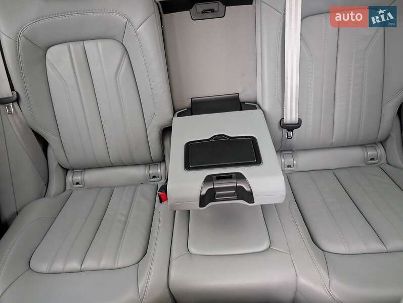 Позашляховик / Кросовер Audi Q5 2017 в Луцьку