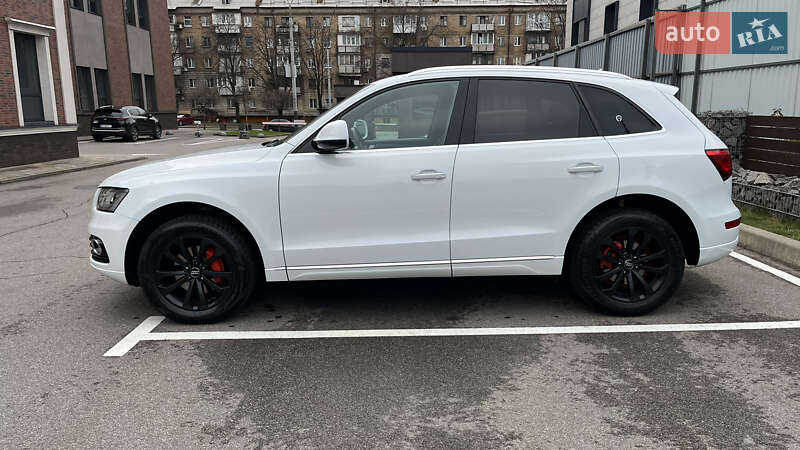 Позашляховик / Кросовер Audi Q5 2015 в Києві