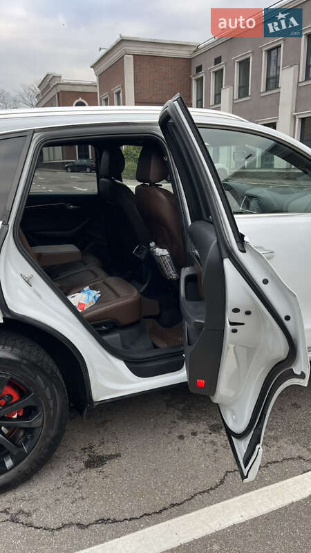 Позашляховик / Кросовер Audi Q5 2015 в Києві