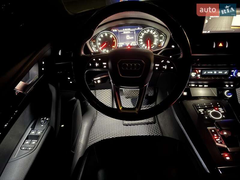 Позашляховик / Кросовер Audi Q5 2019 в Дніпрі