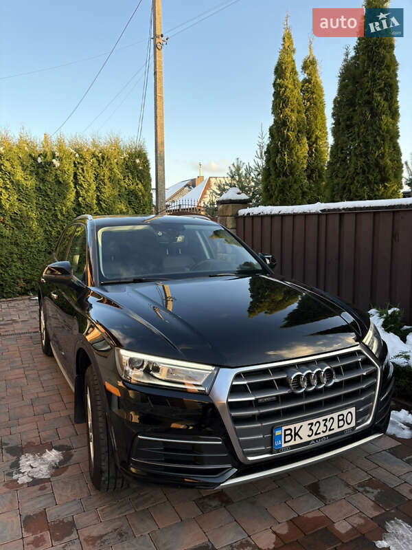 Внедорожник / Кроссовер Audi Q5 2017 в Ровно фото 38 Внедорожник / Кроссовер Audi Q5 2017 в Ровно