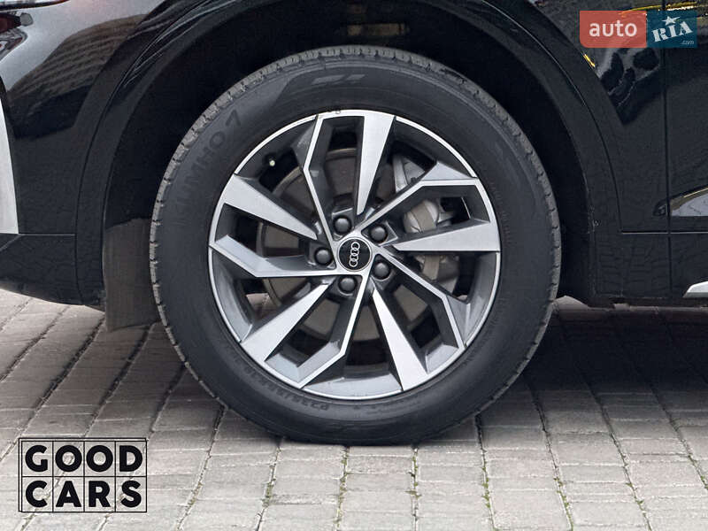Внедорожник / Кроссовер Audi Q5 2021 в Одессе
