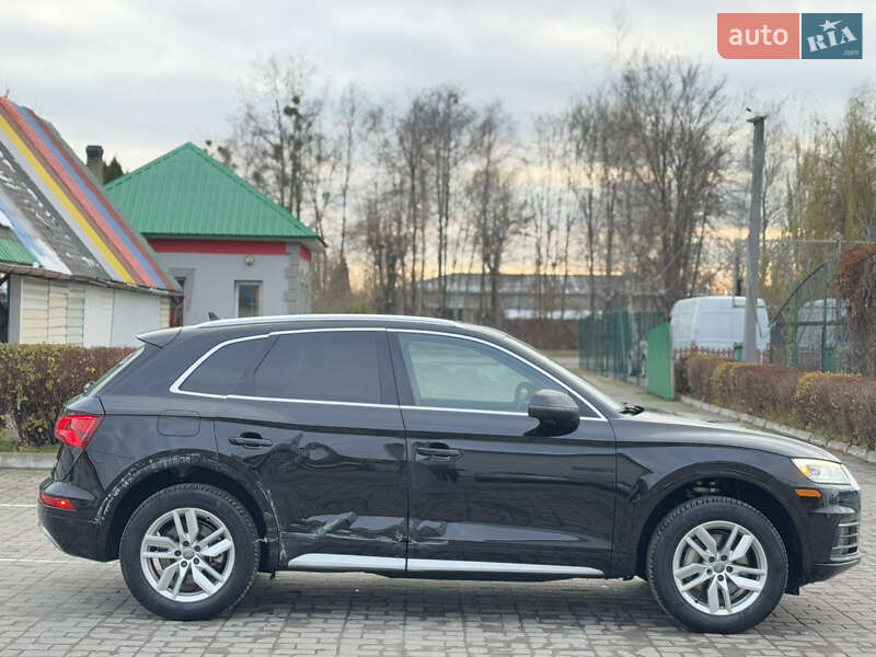Позашляховик / Кросовер Audi Q5 2017 в Ковелі