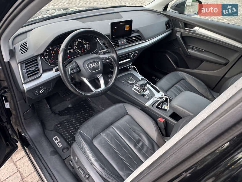 Позашляховик / Кросовер Audi Q5 2017 в Ковелі