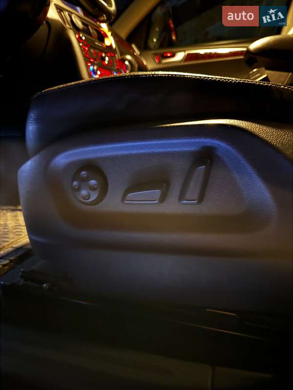 Внедорожник / Кроссовер Audi Q5 2011 в Ивано-Франковске