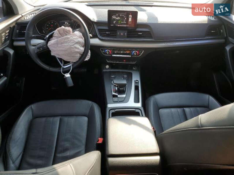 Внедорожник / Кроссовер Audi Q5 2019 в Стрые