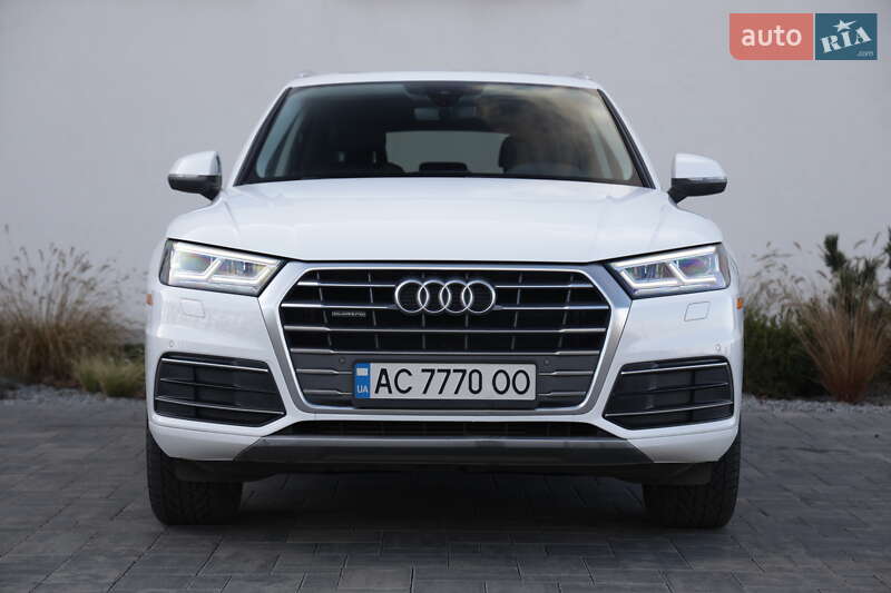 Позашляховик / Кросовер Audi Q5 2018 в Луцьку